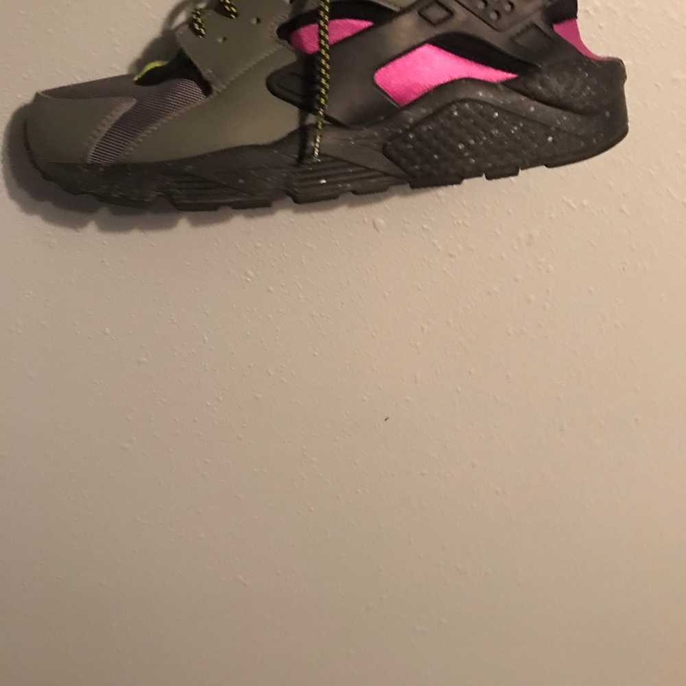 Nike air hurraches size 11